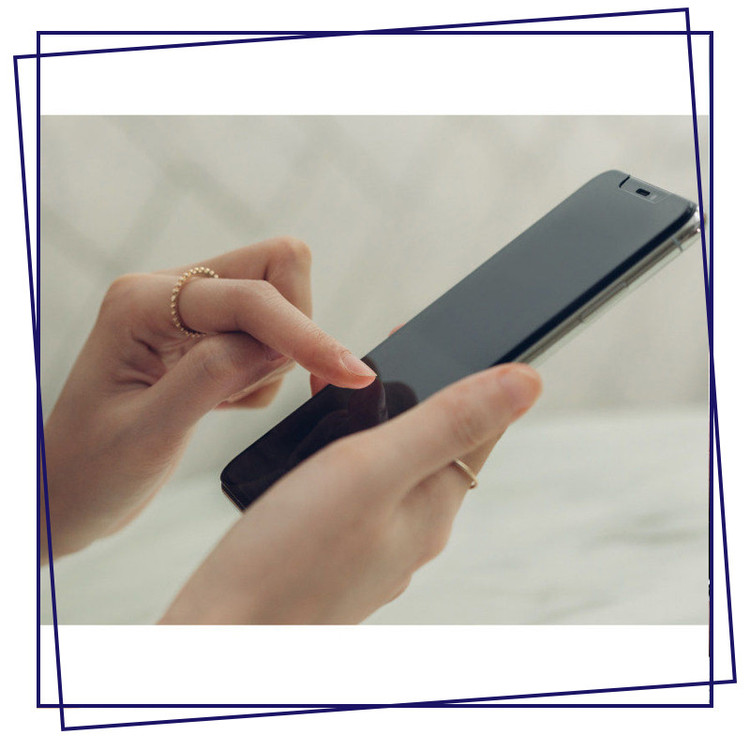 محافظ صفحه نمایش حریم شخصی شهر گلس مدل CRP مناسب برای گوشی موبایل اپل iPhone 14