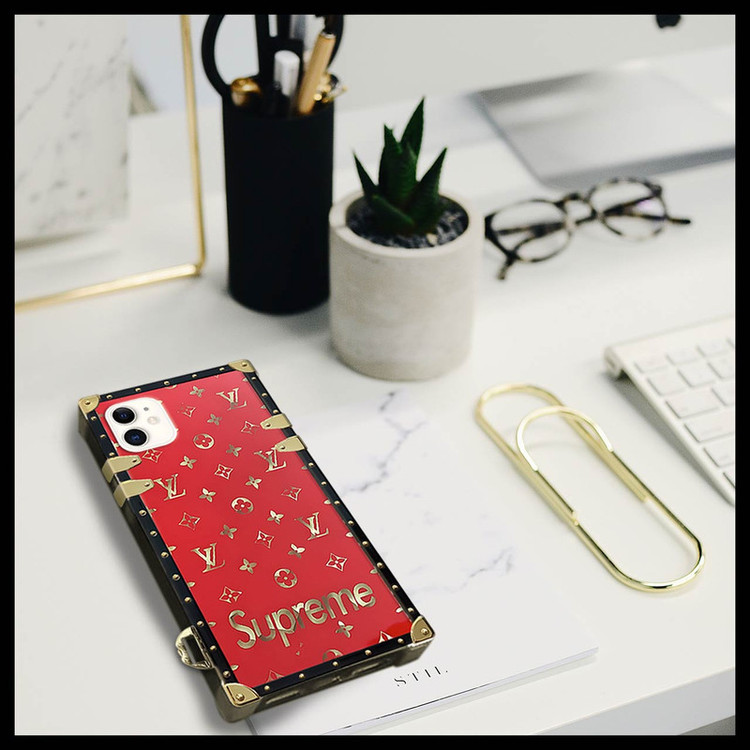 کاور مدل صندوقی کد 0014 مناسب برای گوشی موبایل اپل iPhone 11 به همراه آویز