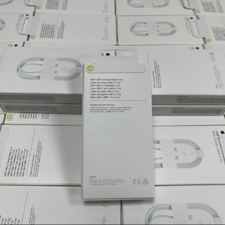 کابل USB-C مدل iPhone 16 طول 1 متر