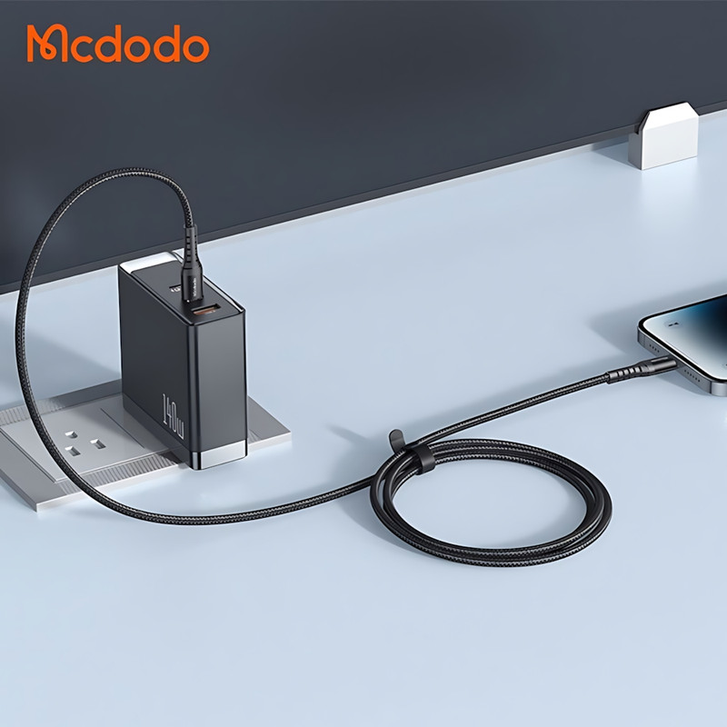 کابل تبدیل USB-C به لایتنینگ مک دودو مدل CA-563 طول 3 متر