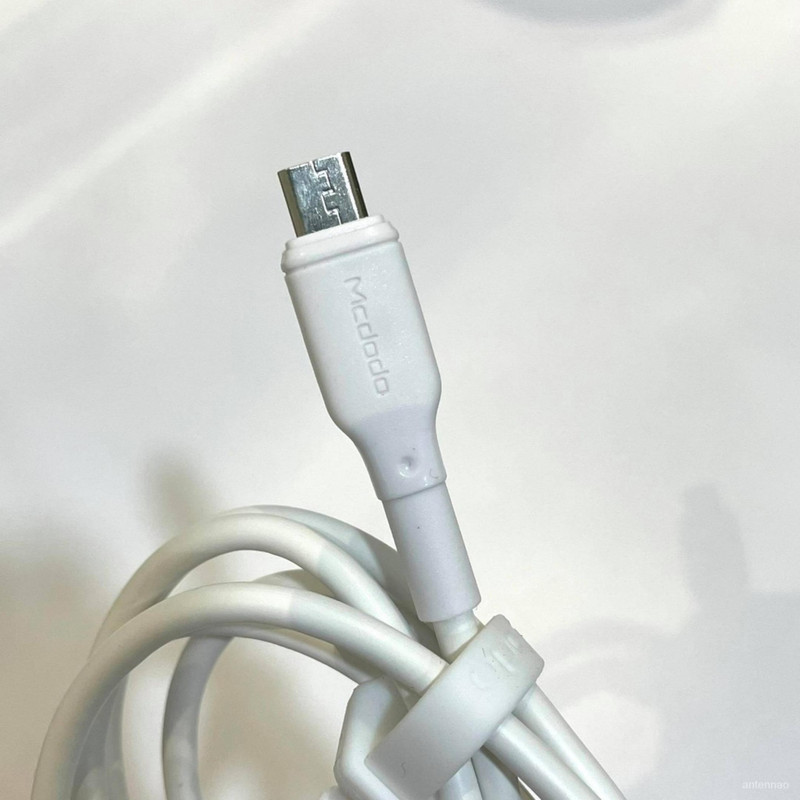 کابل تبدیل USB به MicroUSB مکدودو مدل CA-6770 طول 1.2 متر