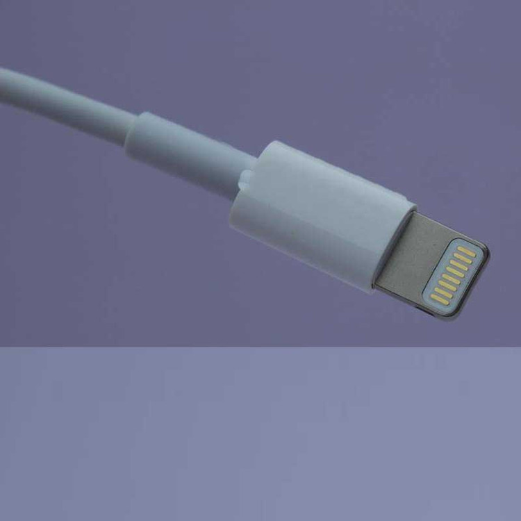 کابل تبدیل USB به لایتنینگ مدل MD818FE/A طول 1 متر